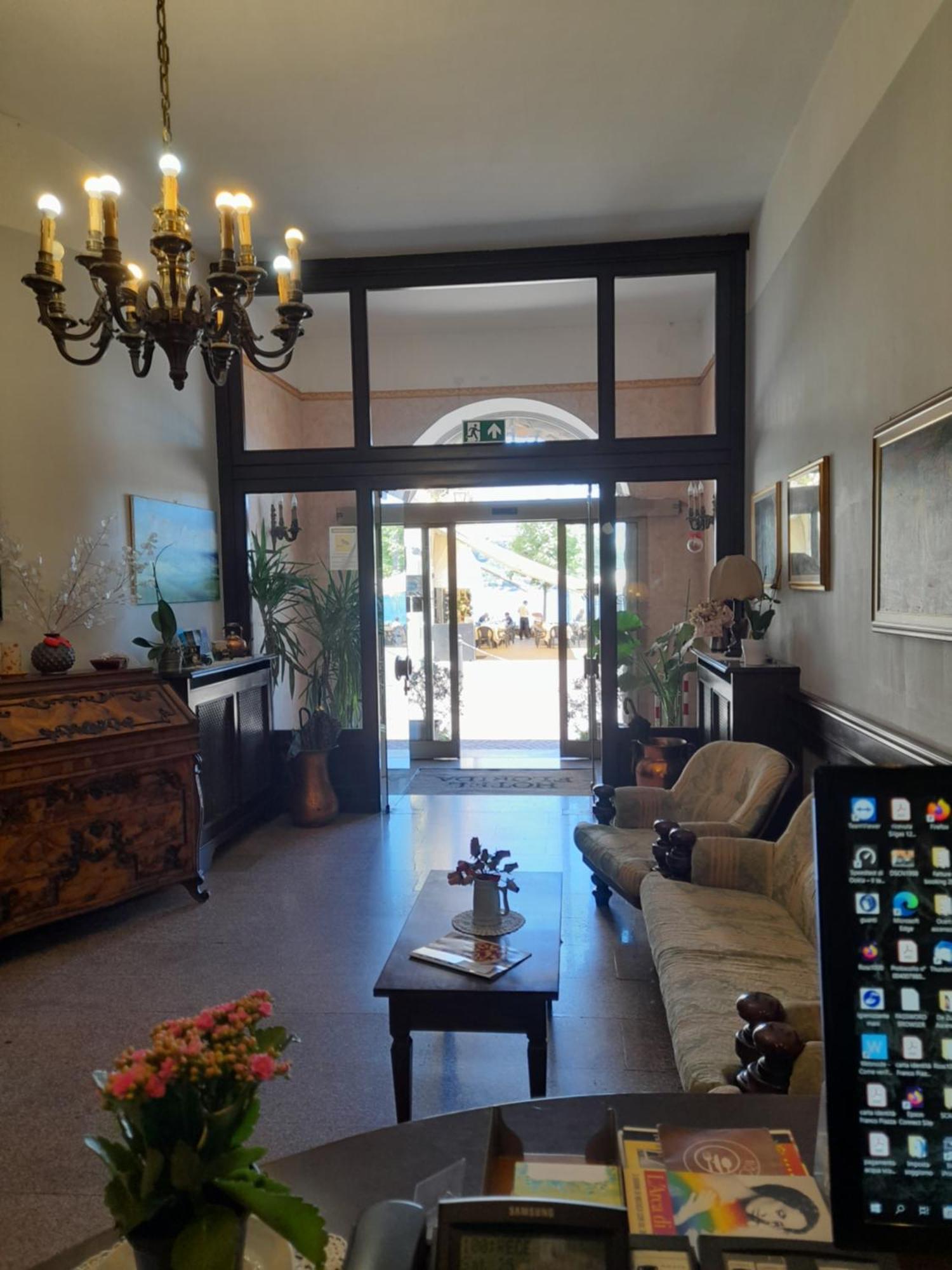 Hotel Florida Arona Luaran gambar